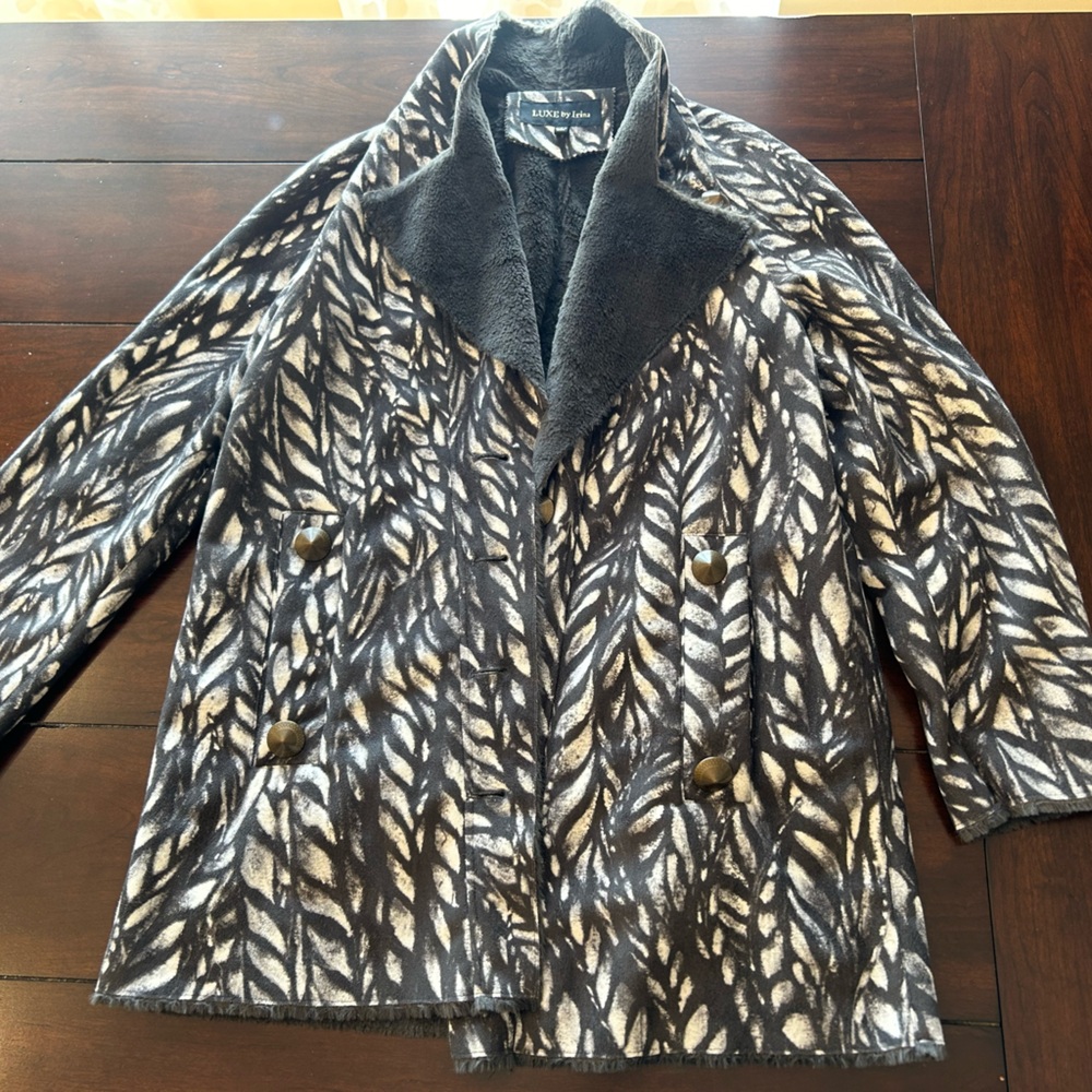 Faux Fur Coat LUXE by Irina Size M